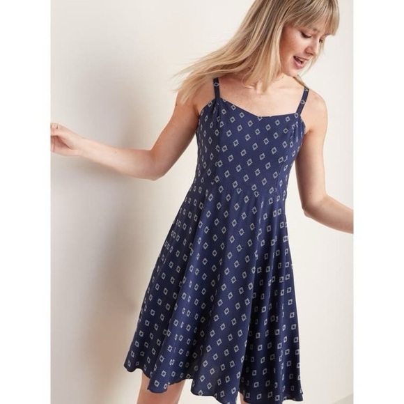 Old Navy cami dress in navy blue print - Picture 1 of 5